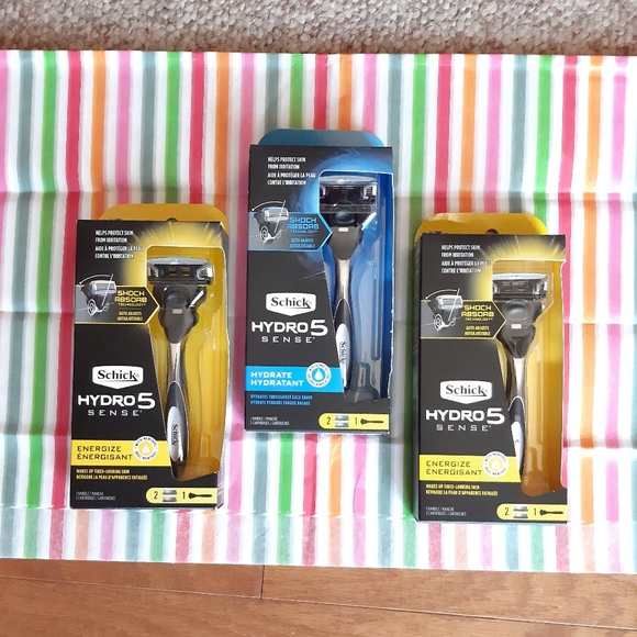 Schick Hydro 5 Sense Razor Bundle - Picture 9 of 11